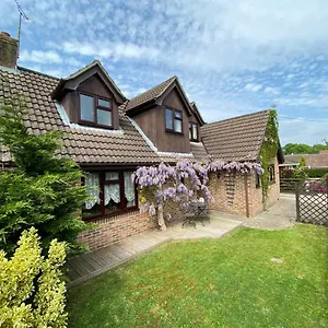 Stunning Rustic Home, New Forest National Park Southampton