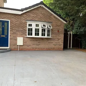 1bed Bungalow In The Heart Of Moseley Birmingham